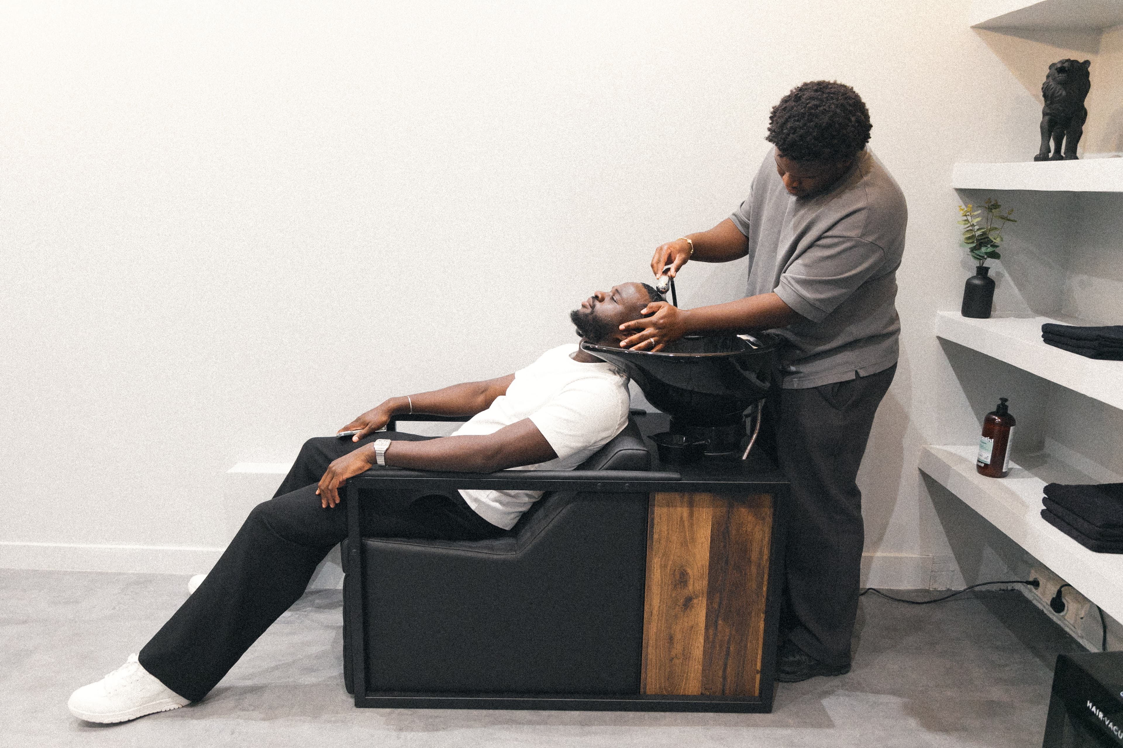 Style signature Milton Lyon